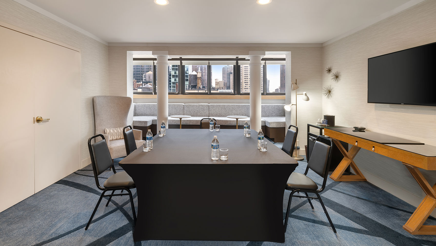 Parlor Meeting Room