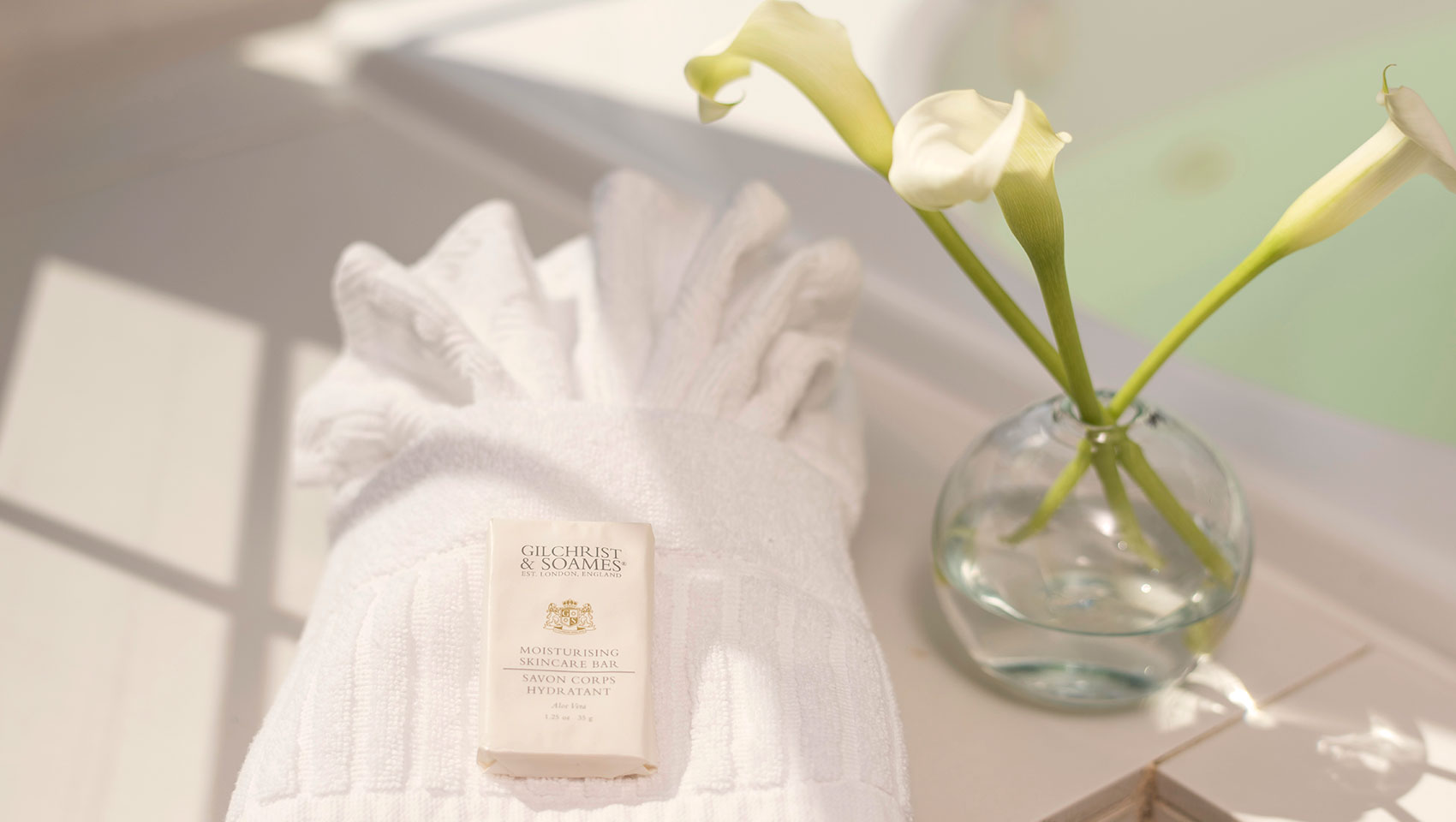 soaking tub and amenities