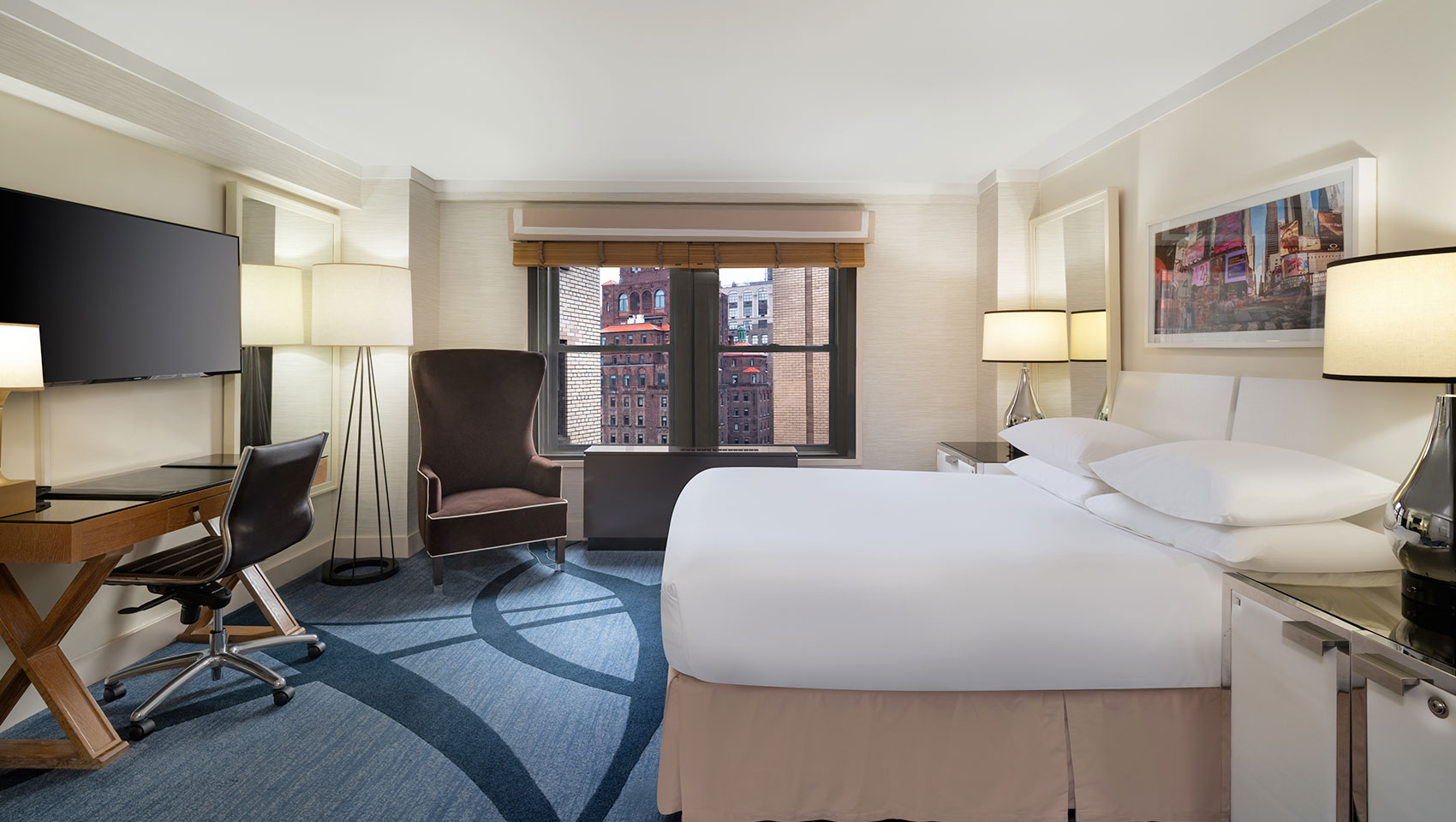 70 Park Queen Room